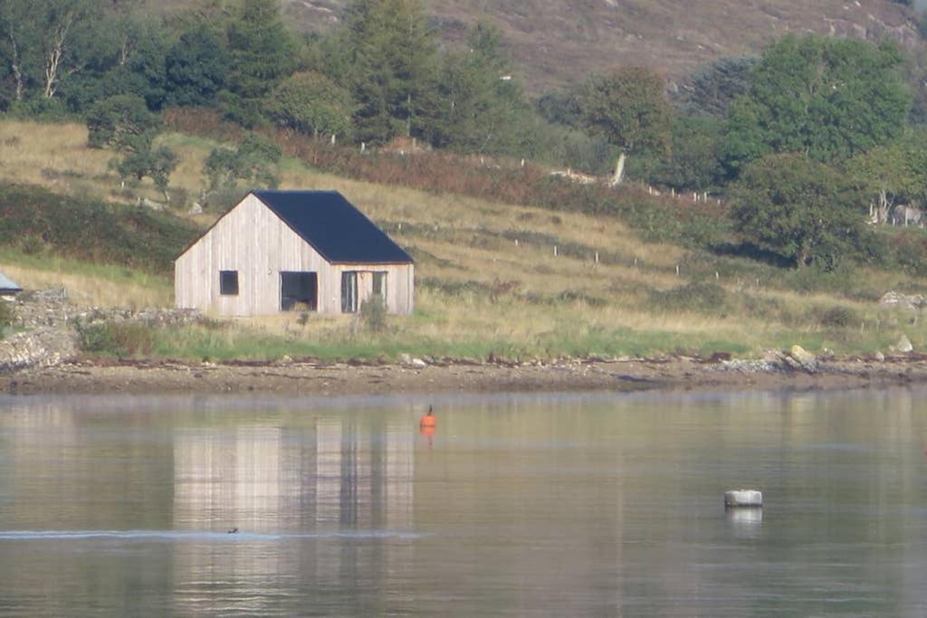 Beautiful Views From Right Above The Water Villa Dunan Eksteriør billede