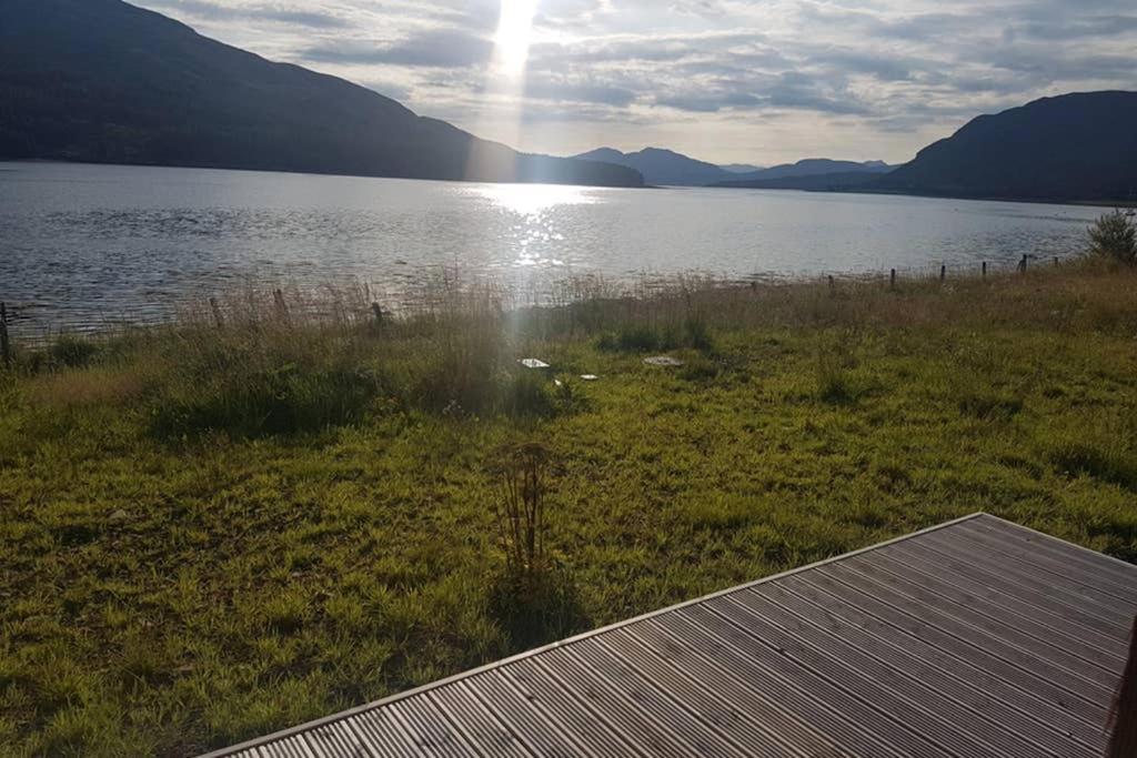 Beautiful Views From Right Above The Water Villa Dunan Eksteriør billede