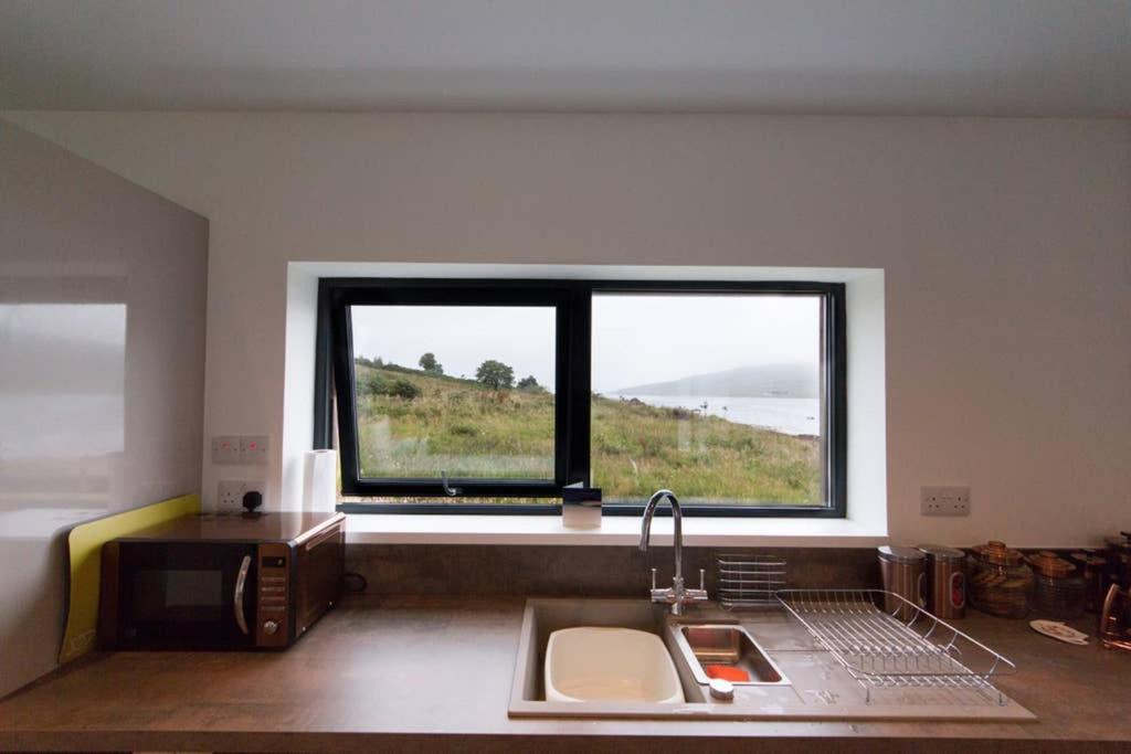 Beautiful Views From Right Above The Water Villa Dunan Eksteriør billede